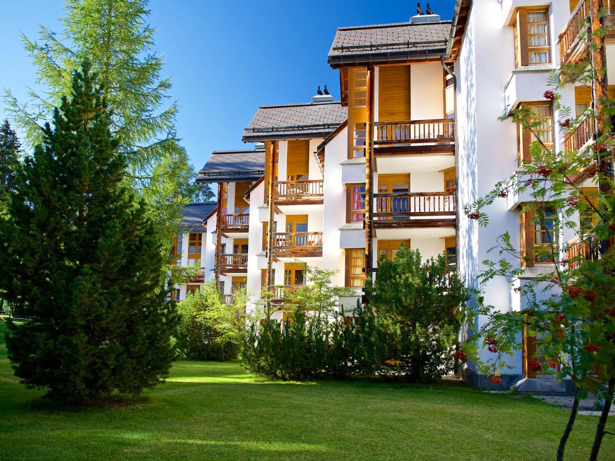 Schweizerhof Ferienwohnungen Lenzerheide 6 Exterior photo